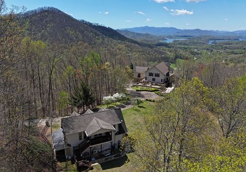 A home in Hayesville