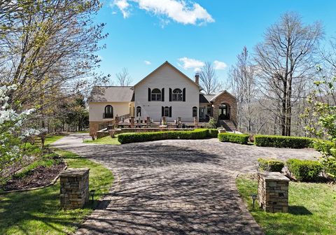 A home in Hayesville