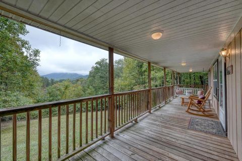 A home in Hayesville