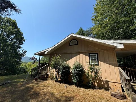 A home in Hayesville