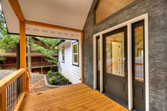 1041 Mountain Oak Road