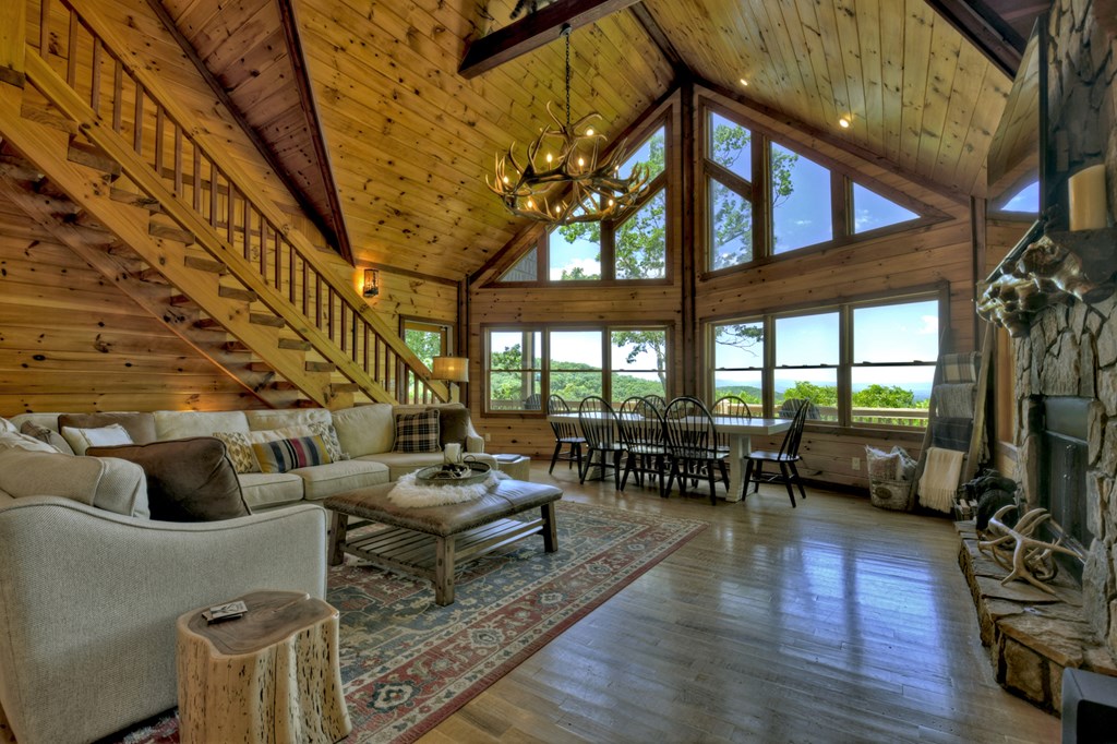 305 Enchanting Circle