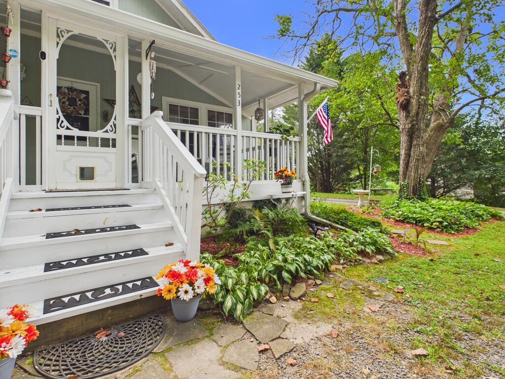 253 Truett Camp Road