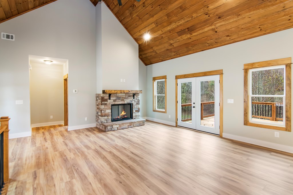 2106 Yukon Road