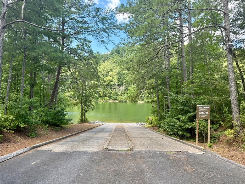 79 River Overlook Lane S