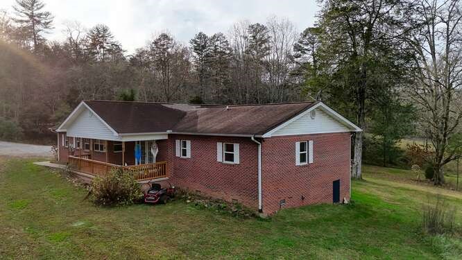 147 Sawyer Cove Road