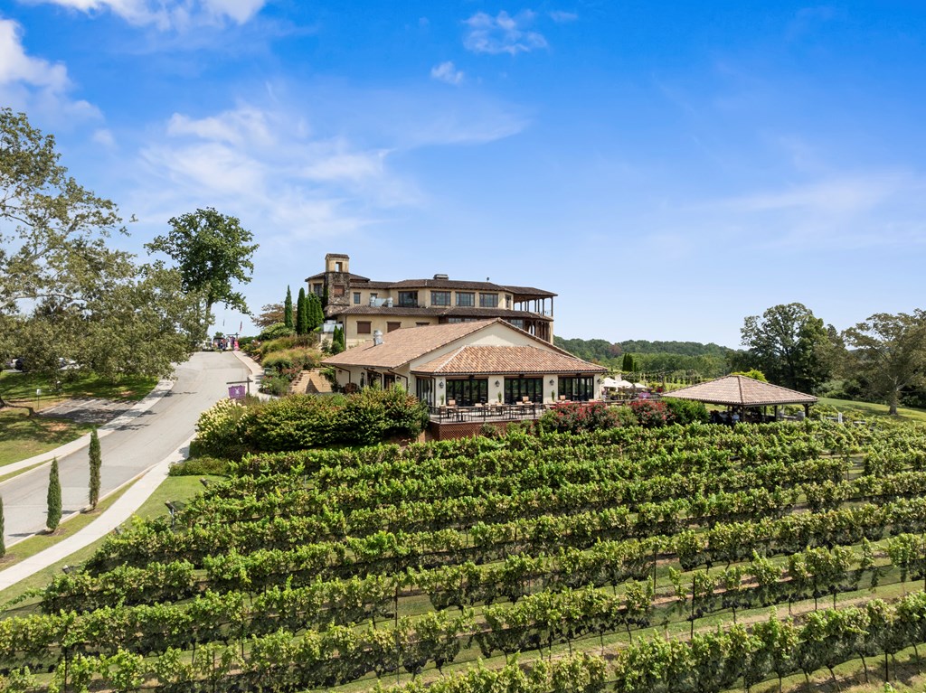 160 Piazza Pomino