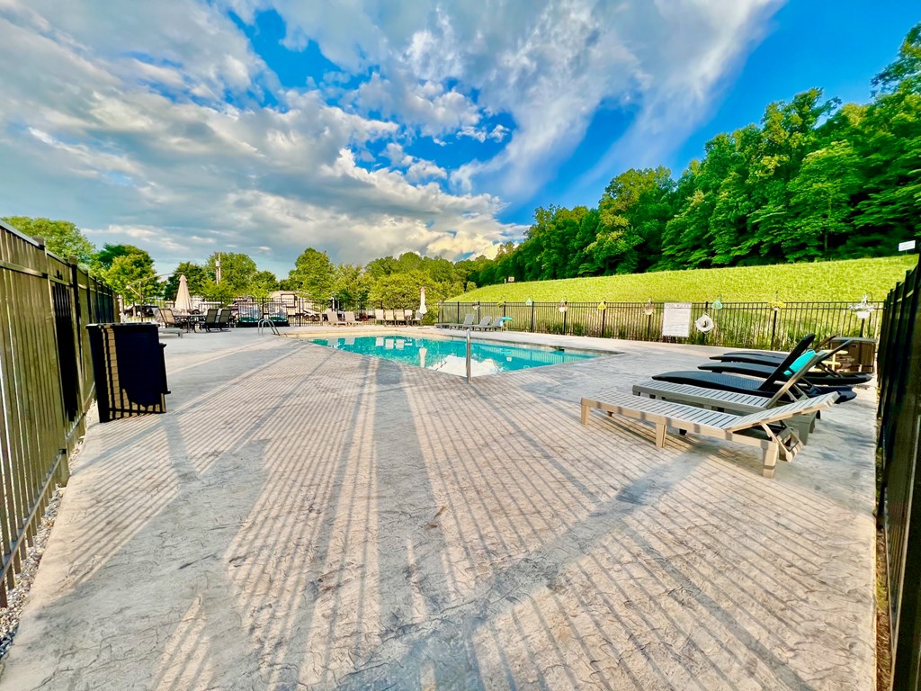 136 Mountain Meadows Circle