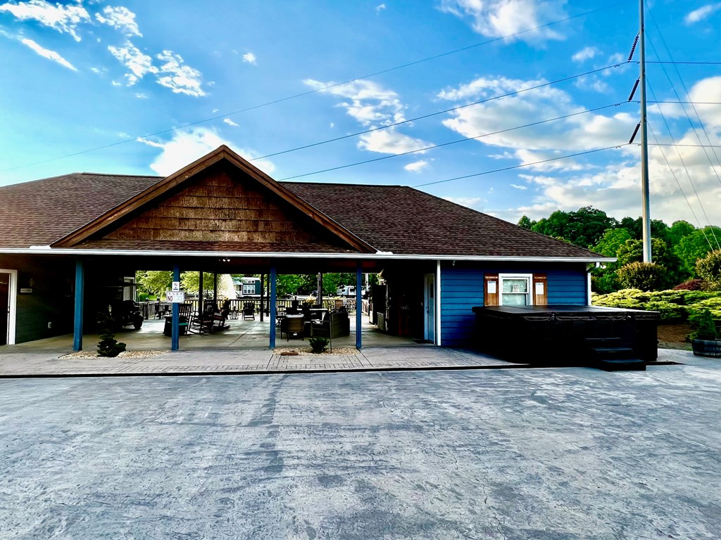 136 Mountain Meadows Circle