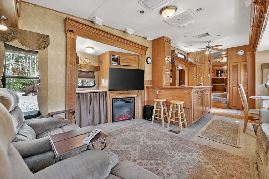 101/113 Twin Creeks Road