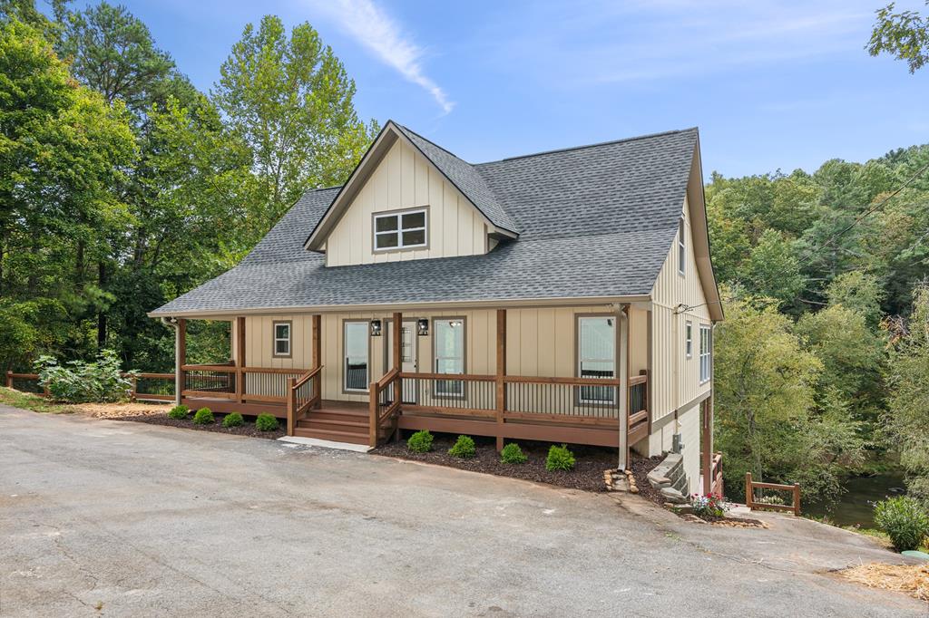 105 Riveredge Drive