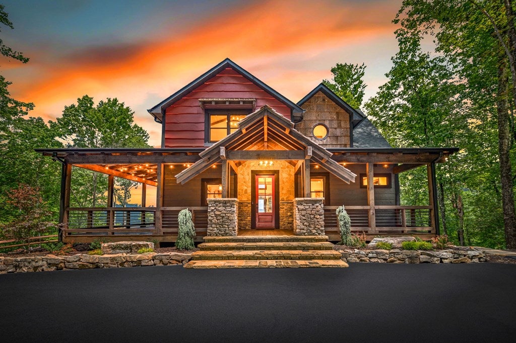 363 Griffith Parkway