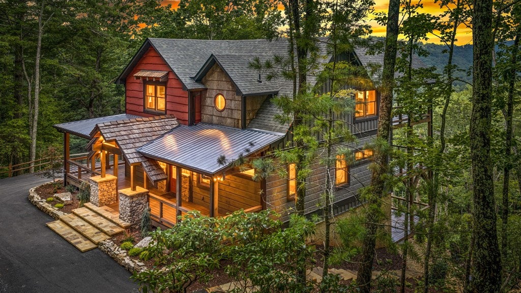 363 Griffith Parkway
