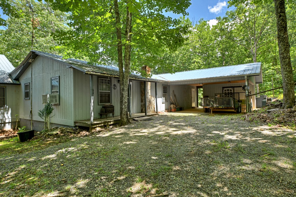 1170 Winchester Creek