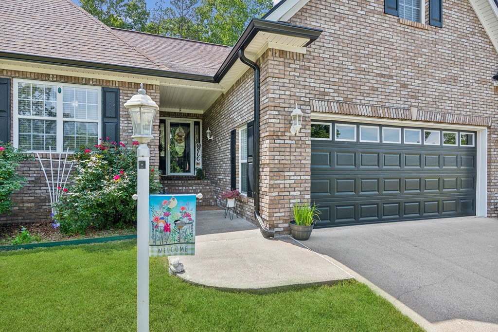 133 Whispering Oaks Drive