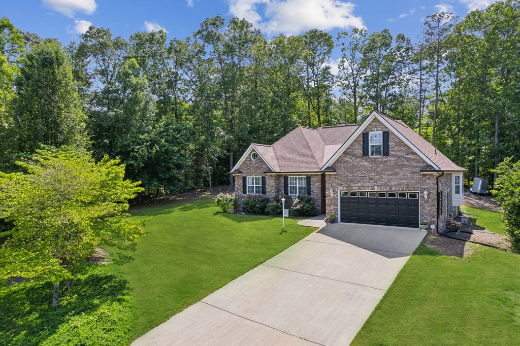 133 Whispering Oaks Drive