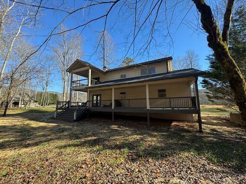 A home in Hayesville