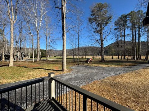 A home in Hayesville