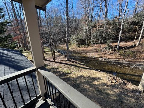 A home in Hayesville