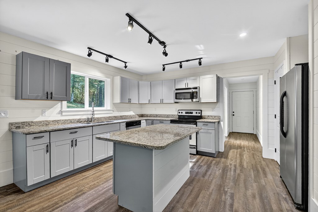 380 Hardscrabble Road