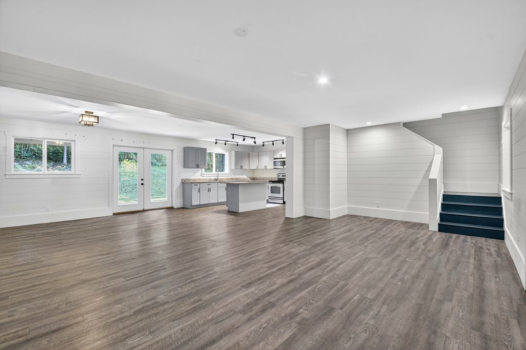 380 Hardscrabble Road