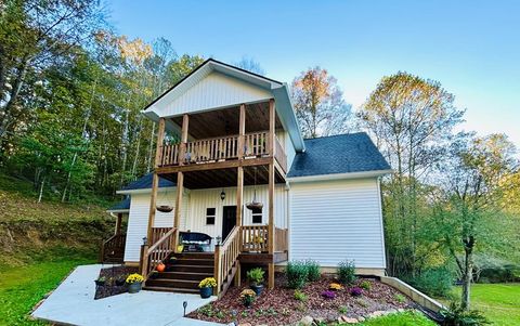 2001 Big Creek Road Ellijay GA 30536