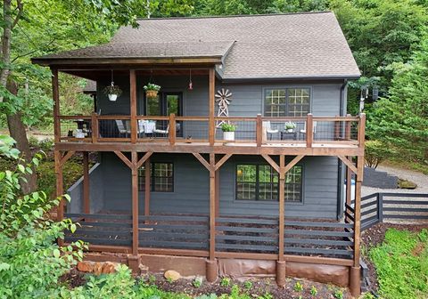 A home in Hiawassee