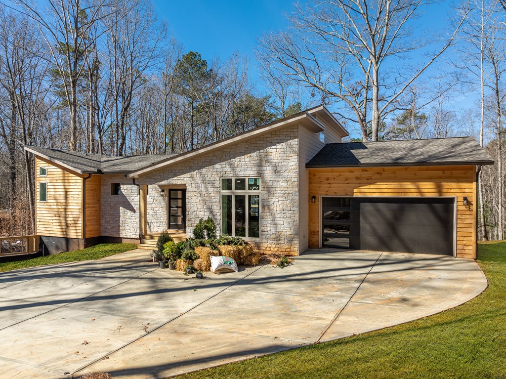 2140 Newport Drive