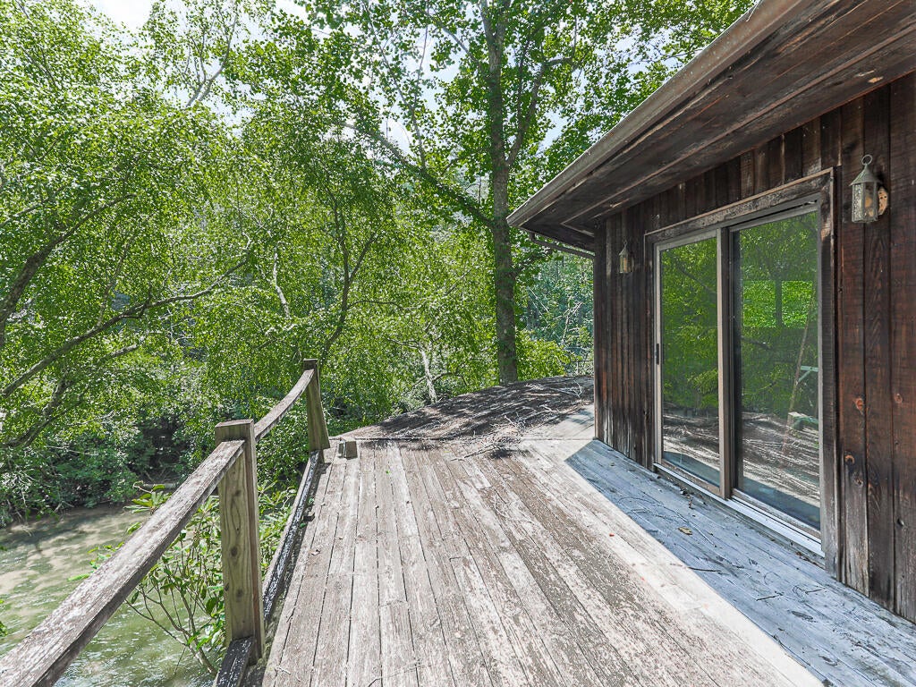 80 Riverbend Circle