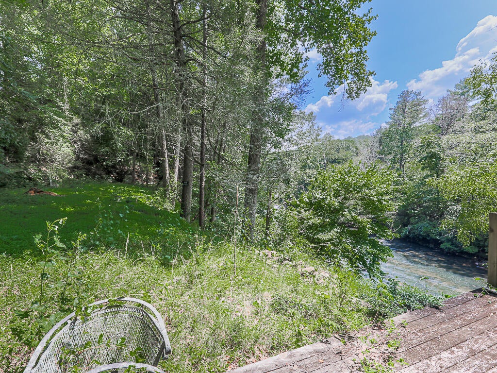 80 Riverbend Circle