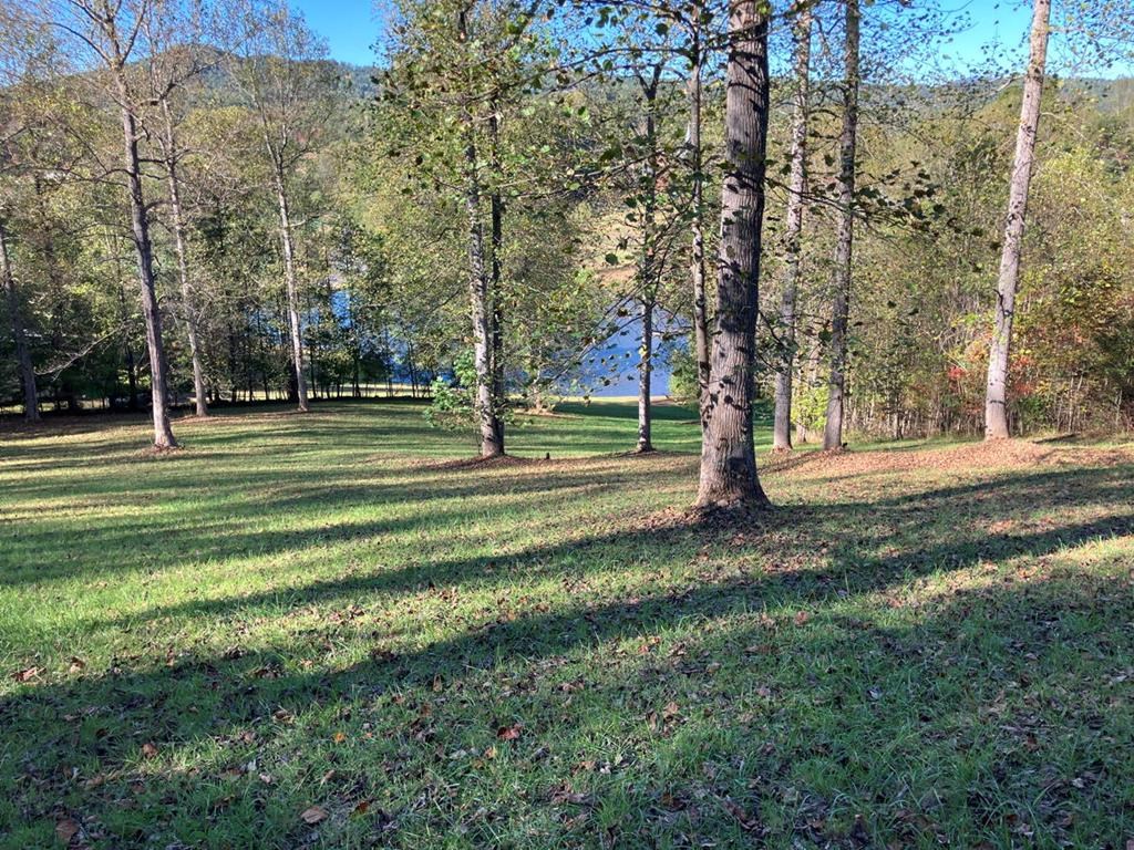 121 White Oak Drive