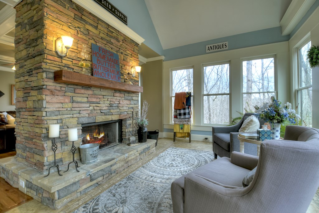 136 Lumber Oaks Lane