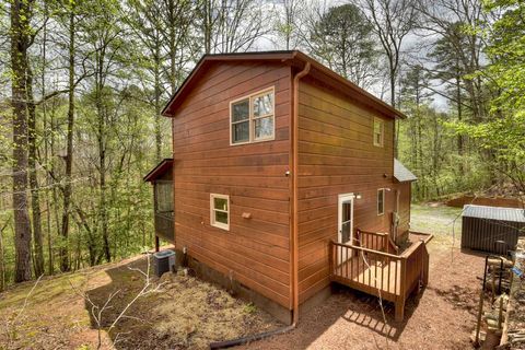 A home in Mccaysville