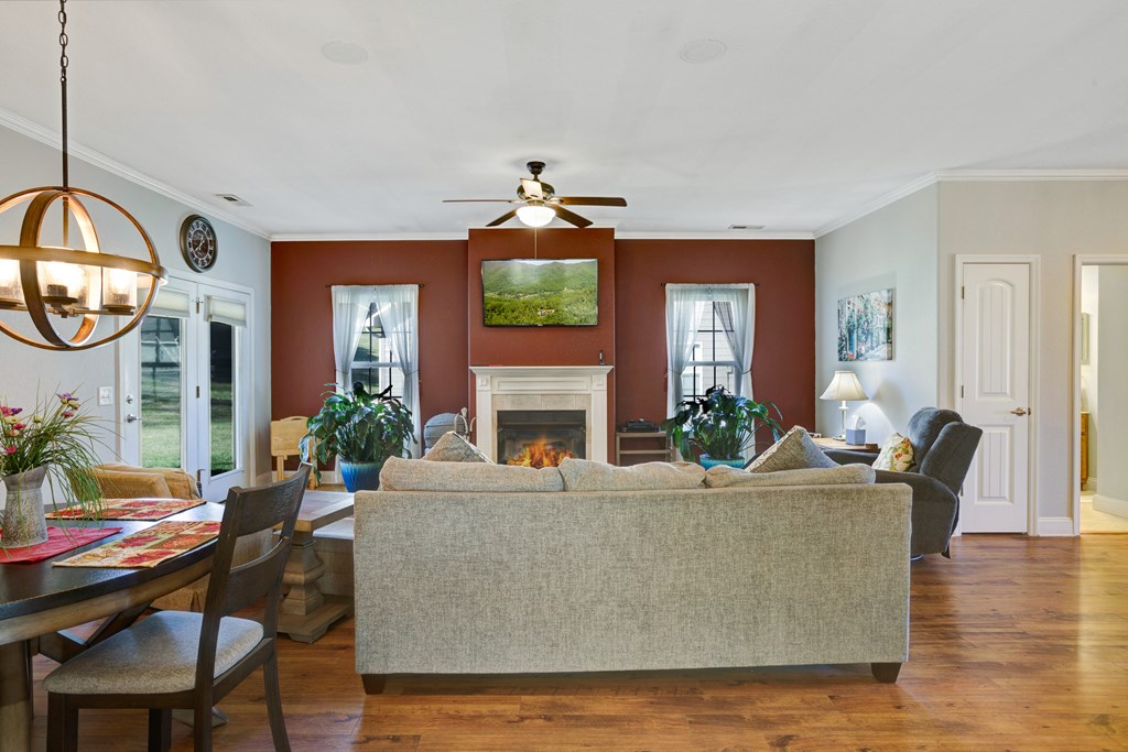 23 Riverwalk Circle