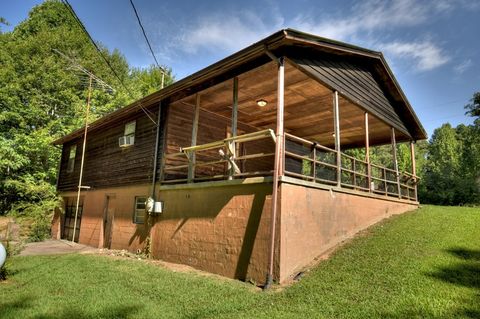 A home in Mccaysville