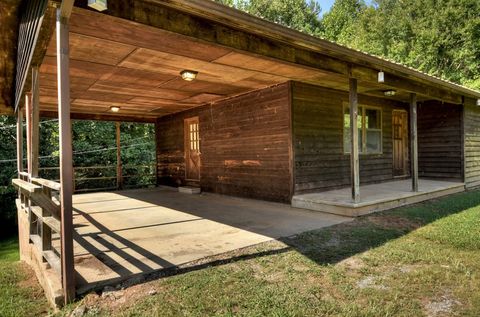 A home in Mccaysville