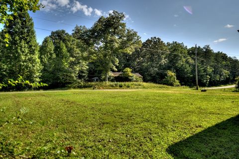 A home in Mccaysville