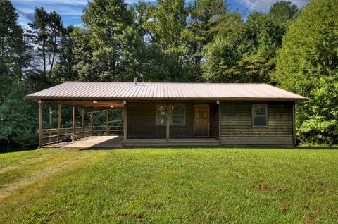 A home in Mccaysville