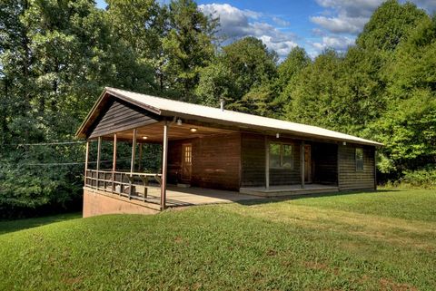 A home in Mccaysville