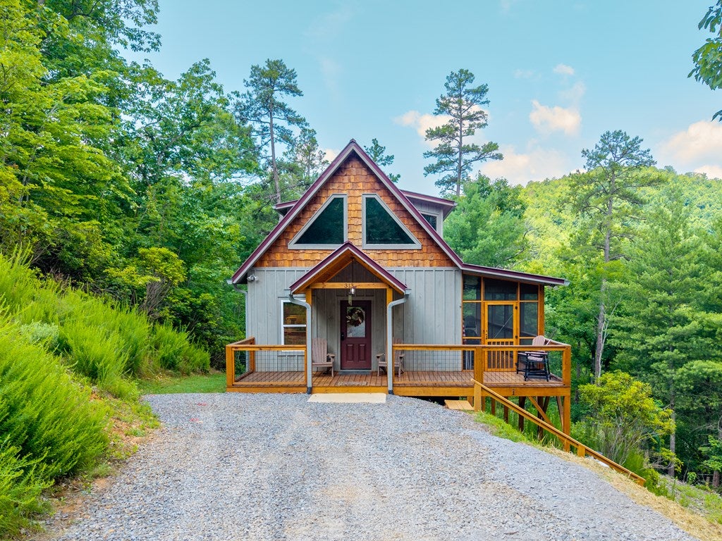 313 Lexington Drive