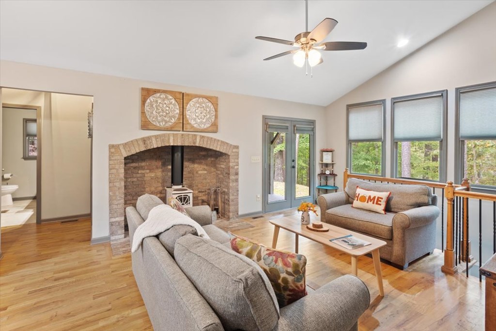 253 Zenith Trail
