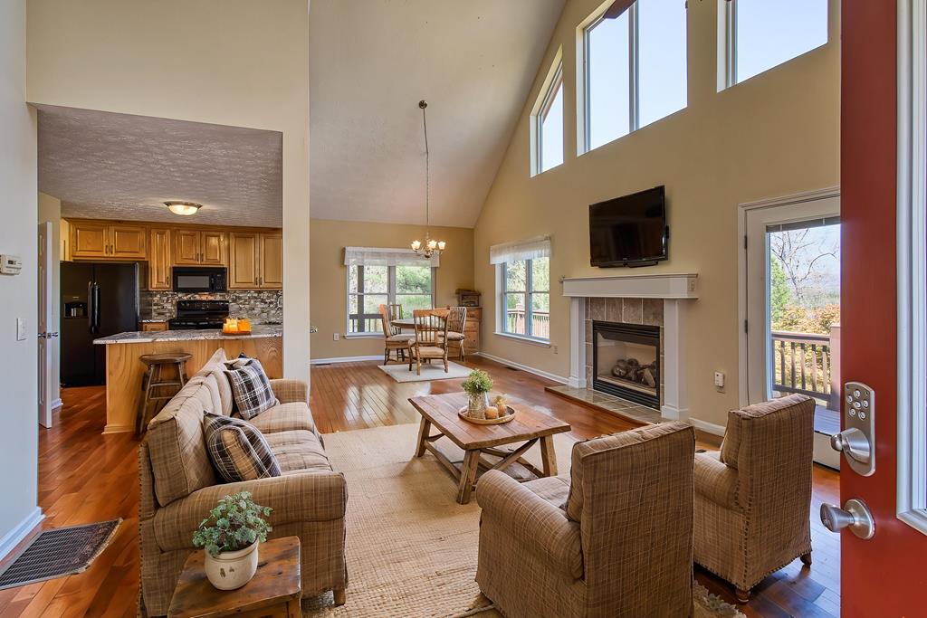 44 Stillwood Trail