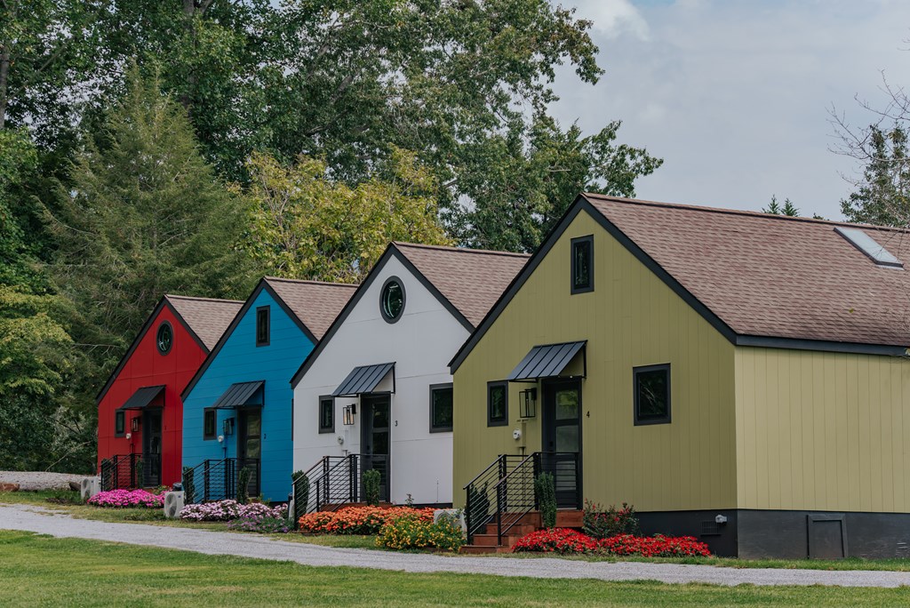 834 Lower Bell Creek Road