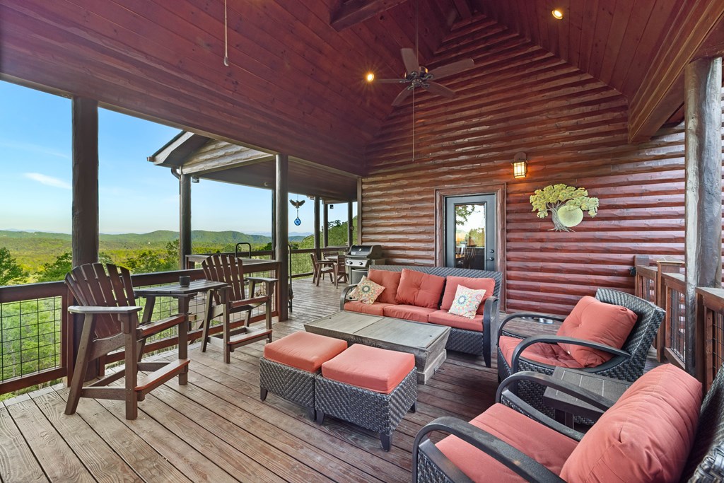 Mineral Bluff, Georgia, 30559, United States, 4 Bedrooms Bedrooms, ,5 BathroomsBathrooms,Residential,Active,2044192
