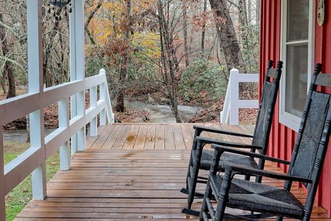 A home in Hiawassee