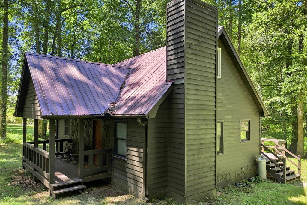 11 Indian Forest Road