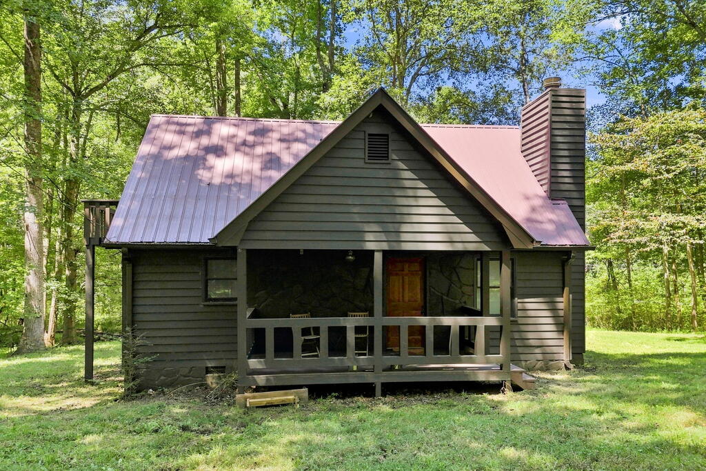 11 Indian Forest Road