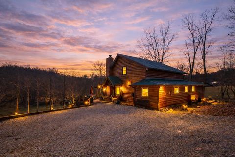 28 Wood Lane Blue Ridge GA 30513