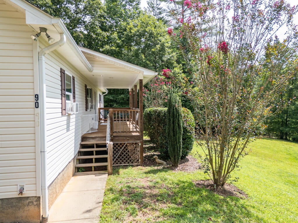 90 Copper Hill Church Ln