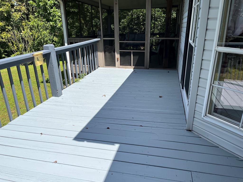 210 Autumn View Lane